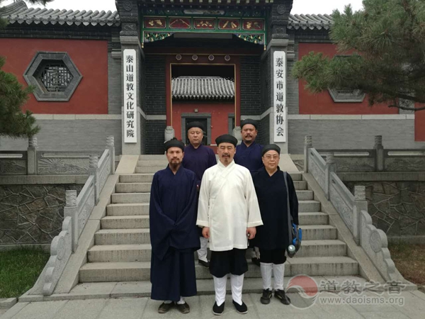 泰州市局突出重点加强保健食品化妆品日常监管【英亚官方网站】(图2) 英亚官网首页