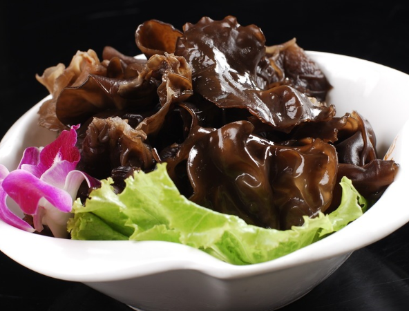 英亚官网首页|不是所有食物都适合使用保鲜膜(图4) 英亚官网