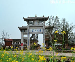 【整形医生攻略】厦门吸脂、隆胸、脂肪填充医生口碑分析【英亚官网】(图3) 英亚官网