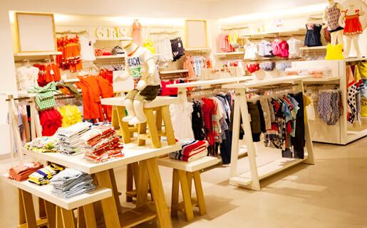 【口碑整形】重庆瑞俪李光强做的假体隆胸|英亚官网(图2) 英亚官网