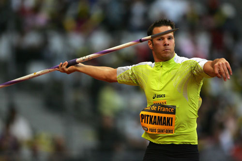 日本女声优演唱会被脑残粉投掷荧光棒 暗刺是智障:英亚官方网站(图2) 英亚官网首页